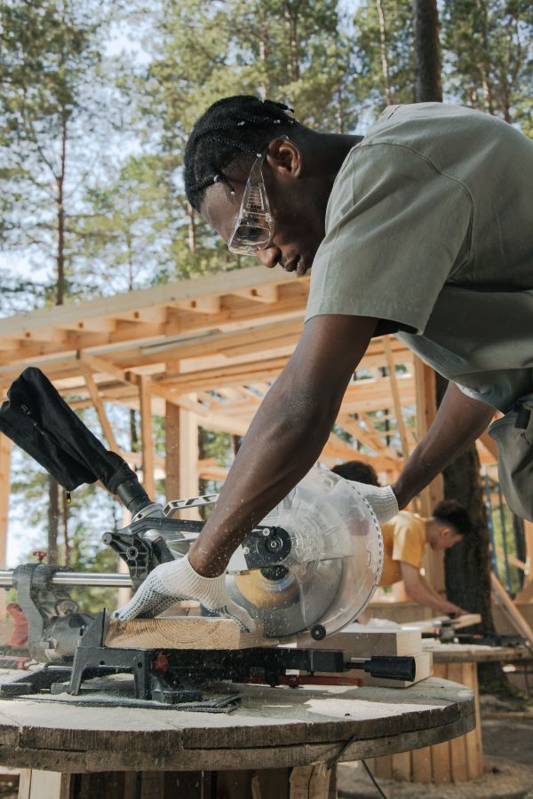 Charpentier en Haute-Savoie : créez votre espace en bois idéal