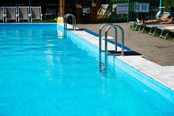 Spécialiste des équipements pour piscine intelligente : conseils pour dénicher le meilleur